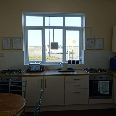 Yha Borth Hostel Exterior photo