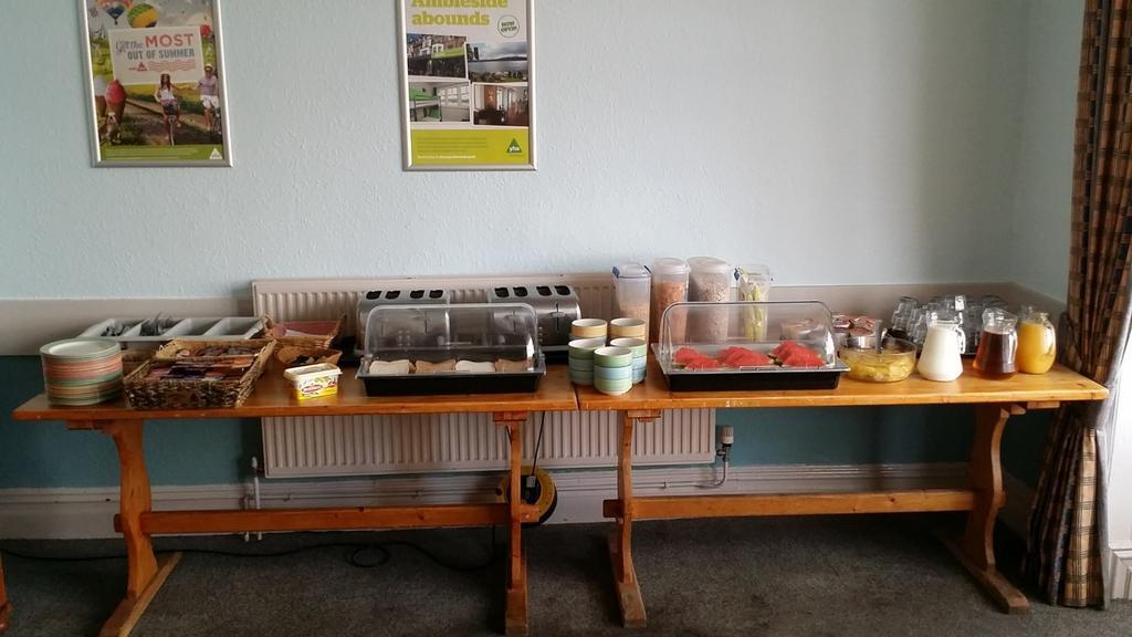 Yha Borth Hostel Exterior photo