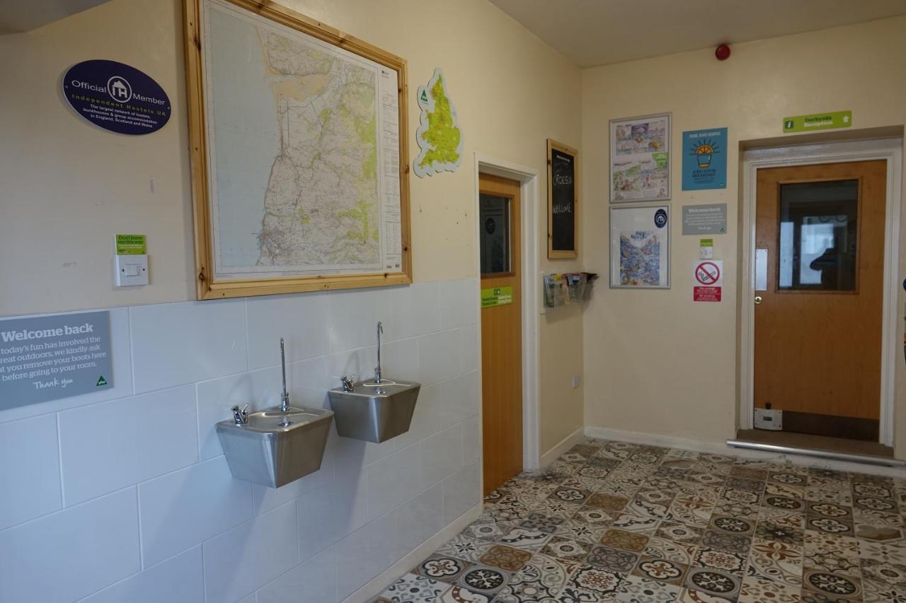 Yha Borth Hostel Exterior photo